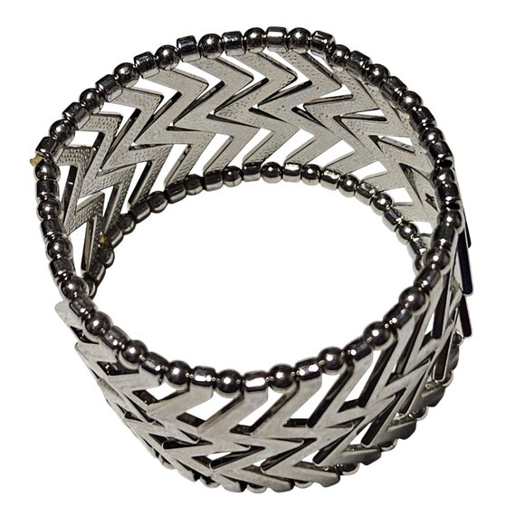 Boho Chic Silver Tone Chevron Stretch Bracelet Beaded Edge Fashion Jewelry Women - Picture 4 of 5
